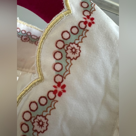 Designer-style Daylight Blouse and Shorts Set - Light Blue and Cream - Picture 3 of 16